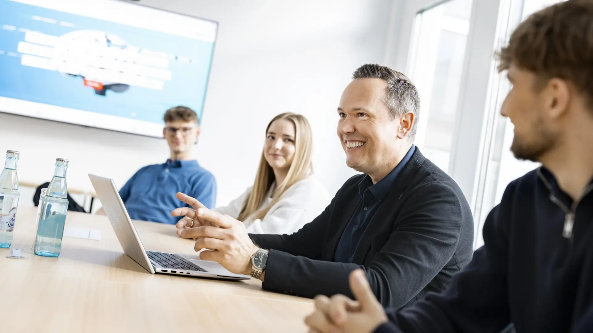 merkur-group-careers-employer-young-talent-development-quote
