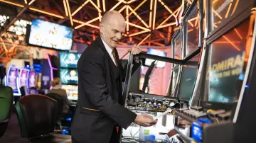 merkur-group-careers-branch-gaming-operations-gallery-technician-slot-machine-maintenance