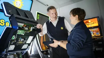merkur-group-careers-service-sales-gallery-machine-maintenance