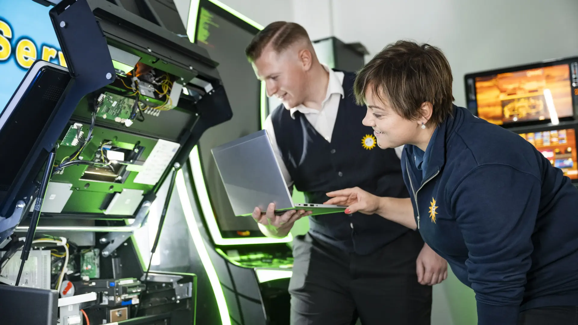 merkur-group-careers-service-engineering-sales-target-group-apprenticeship