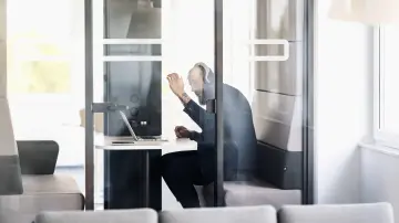 merkur-group-careers-headquarters-gallery-video-call