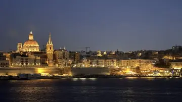 merkur-group-karriere-ausbildung-azubi-blog-eu-kompetenz-malta-nacht