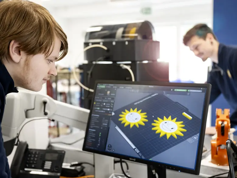 merkur-group-careers-apprenticeship-dual-study-offers-pupils-header