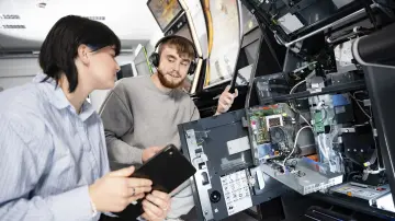 merkur-group-careers-apprenticeship-gallery-technology-machine-maintenance