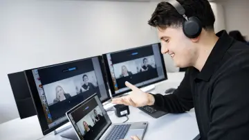 merkur-group-careers-dual-study-program-gallery-online-meeting