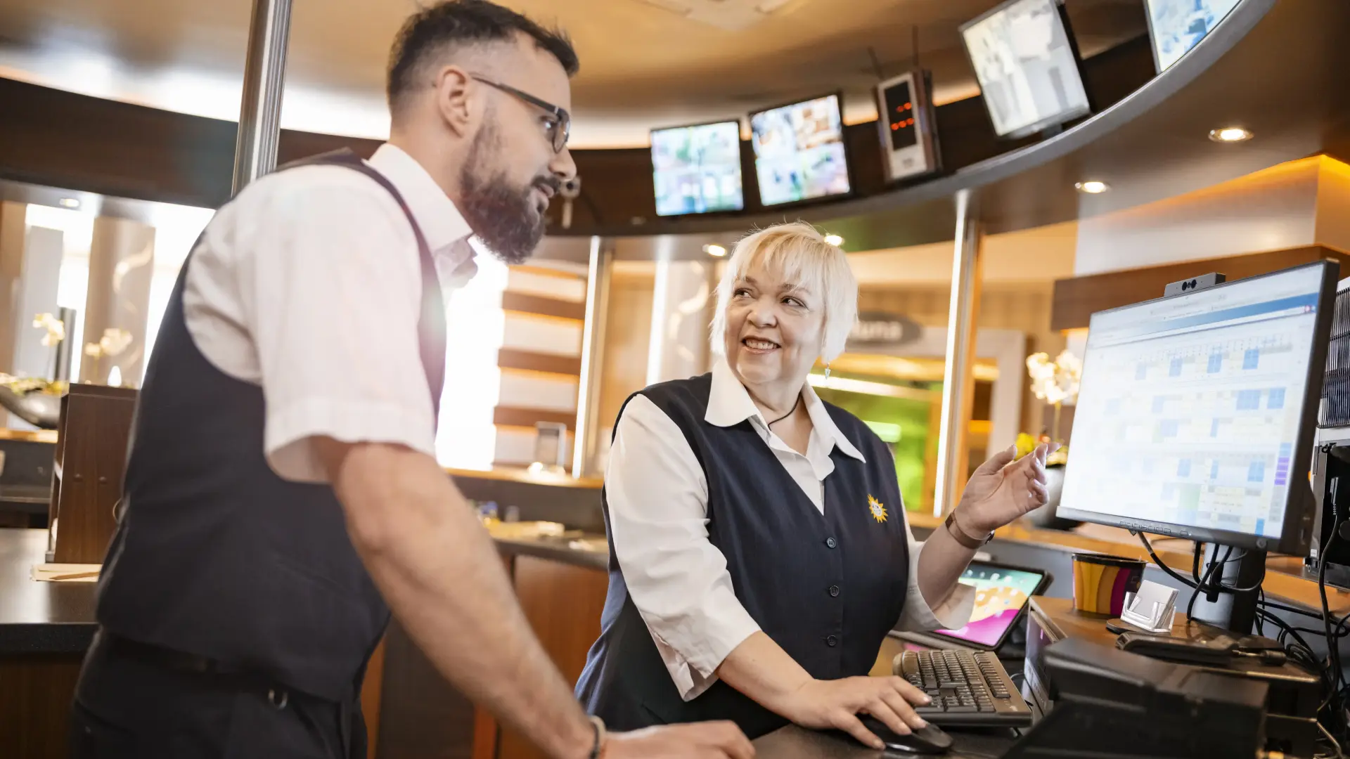 merkur-group-karriere-stellenanzeige-unternehmensgruppe-bildA