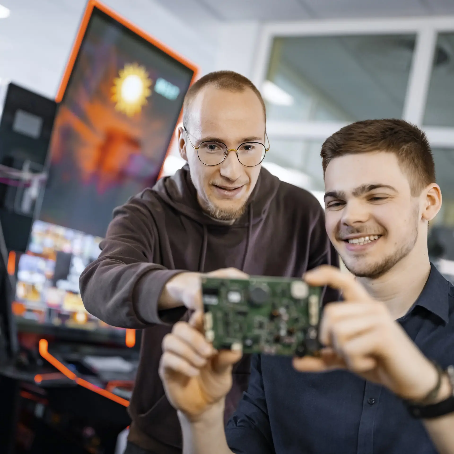 merkur-group-karriere-stellenanzeige-unternehmensgruppe-bildF