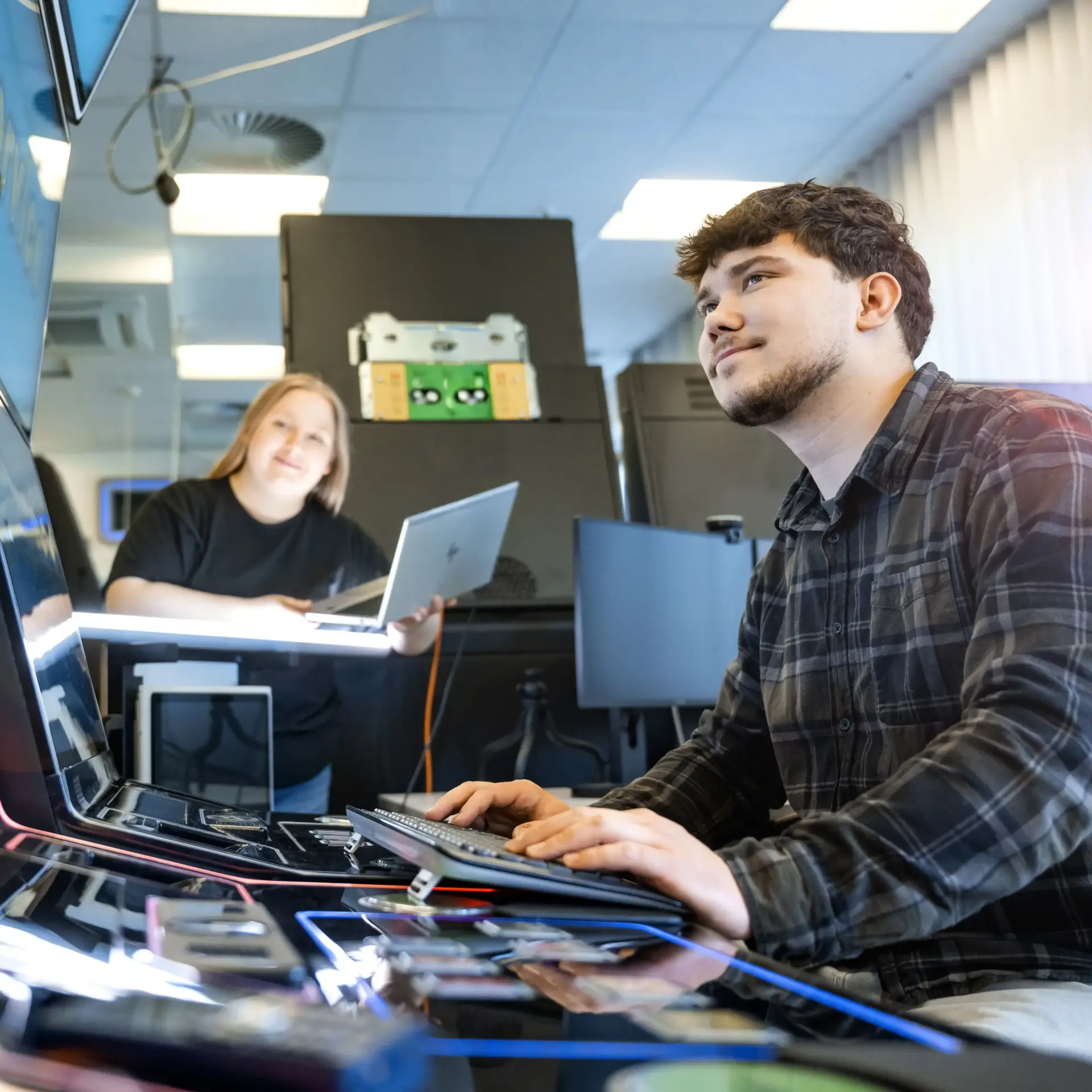 merkur-group-karriere-stellenanzeige-game-development-bildE