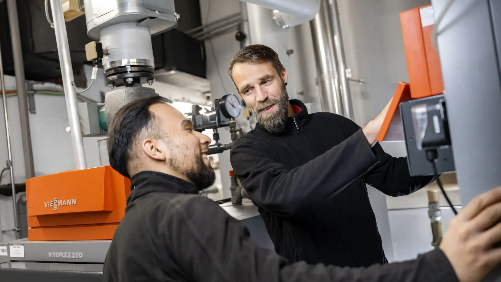 merkur-group-karriere-stellenanzeige-haustechnik-bauwesen-bildA