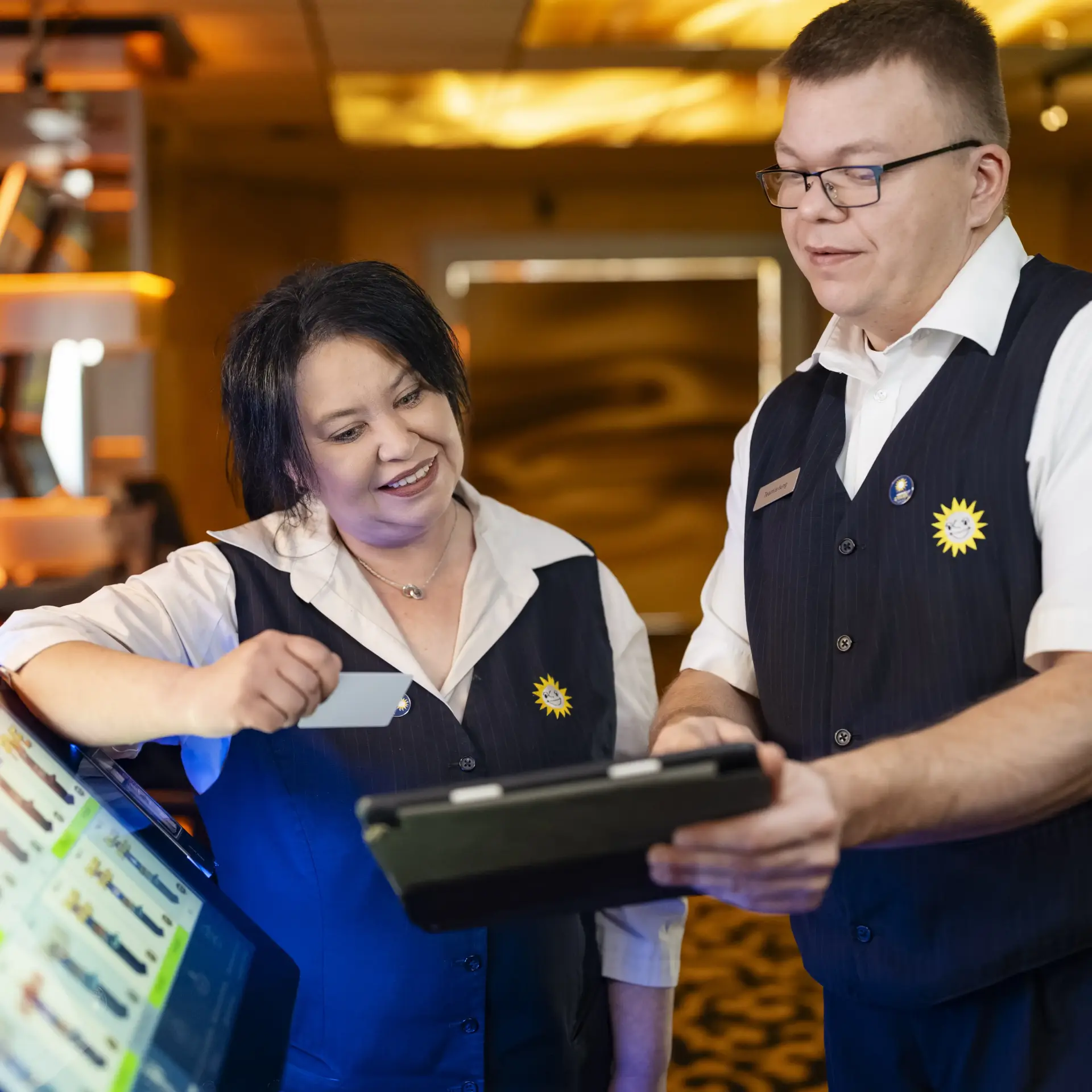 merkur-group-career-jobposting-initiative-casino-employee-bildE