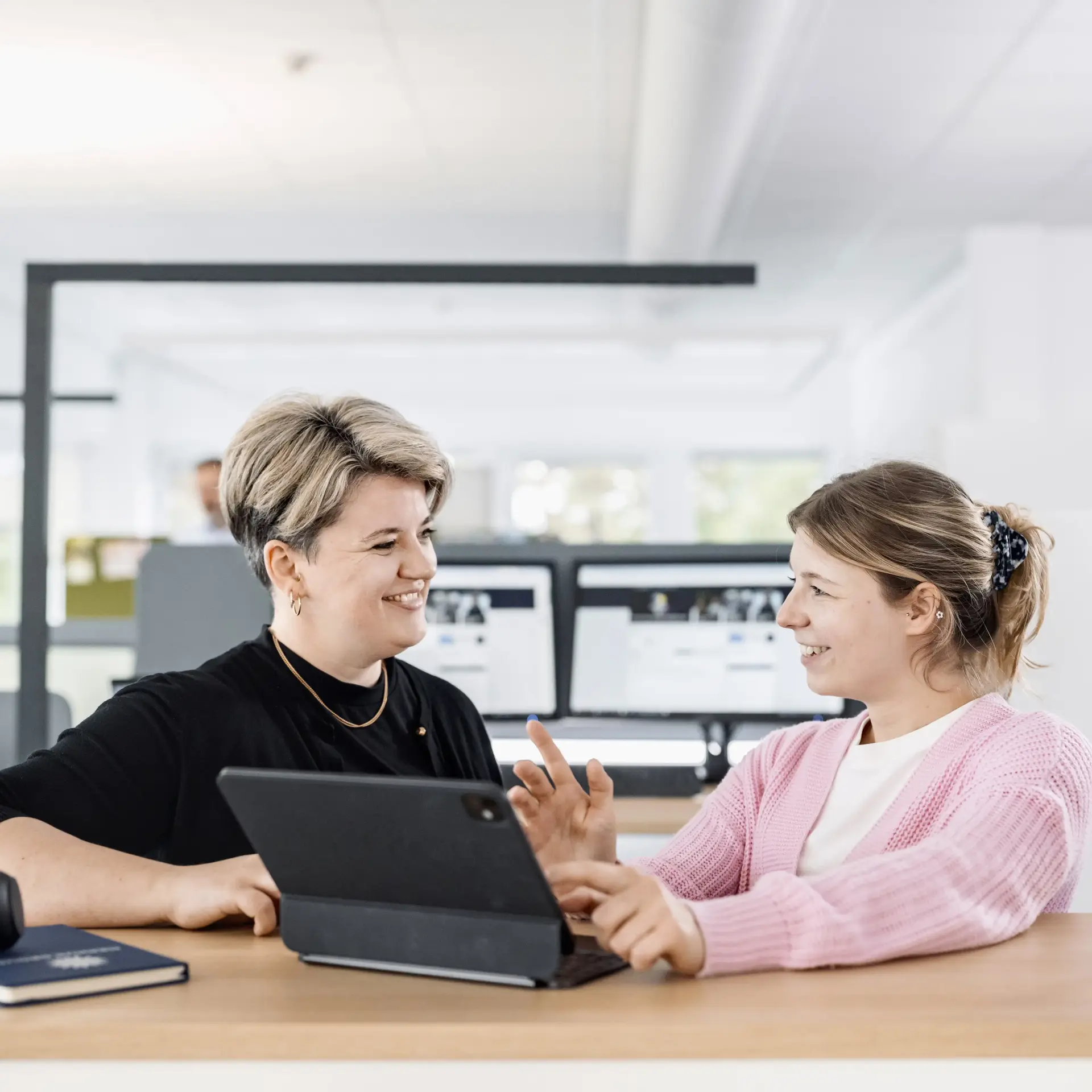 merkur-group-career-jobposting-initiative-internship-thesis-bildB