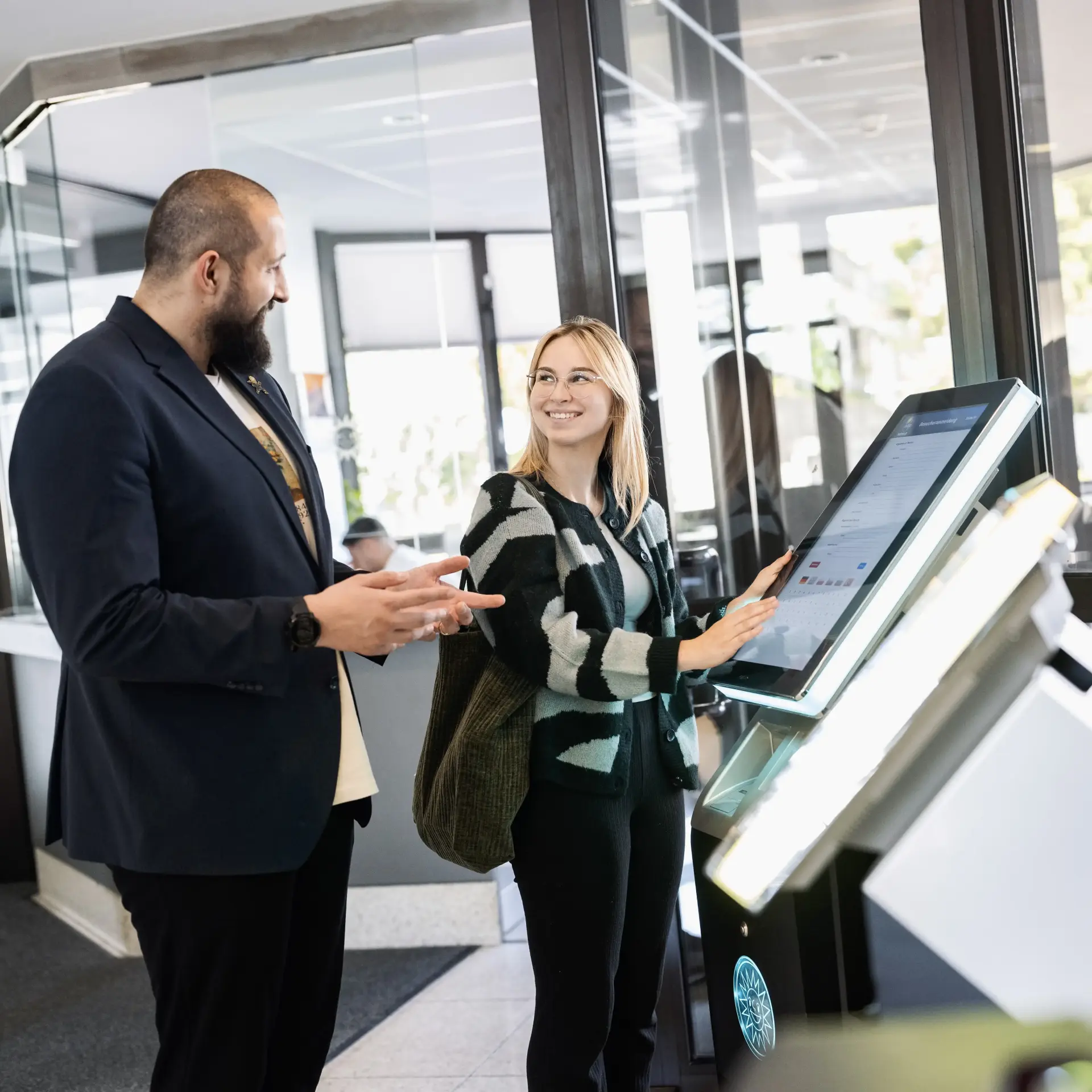 merkur-group-karriere-stellenanzeige-unternehmenszentrale-bildB