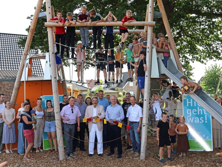 01_Spielplatz Gestringen Paul Gauselmann
