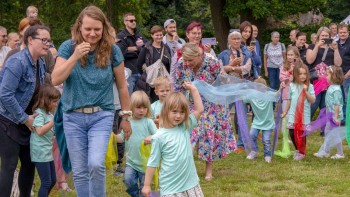 Pressefoto_Schloss Benkhausen_Tag der Gärten und Parks_2