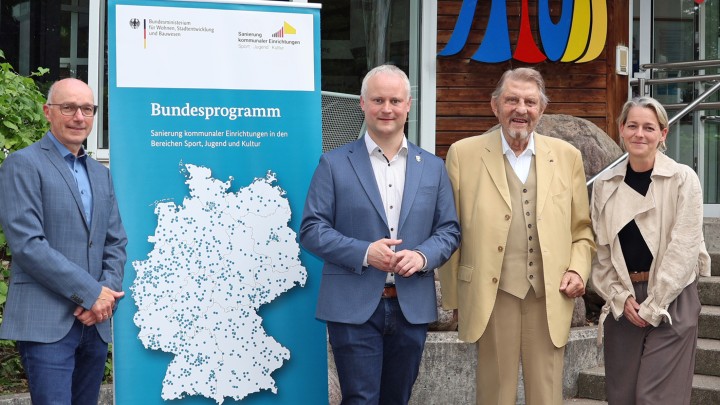 Paul Gauselmann spendet 1,2 Millionen Euro für Freizeitbad
