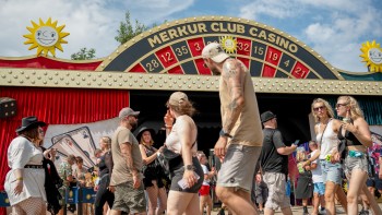 Pressebild Merkur Group_Give away_Kondome_Merkur Club Casino (2)