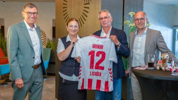 Pressefoto Merkur Group_Merkur Casino_Wiedereröffnung_Stephan Engels_1 FC Koeln (1)