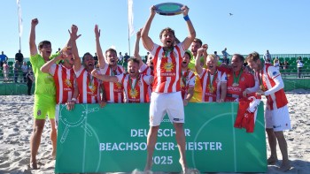 Pressefoto Merkur Group_Beach Royals Düsseldorf_Deutscher Meister