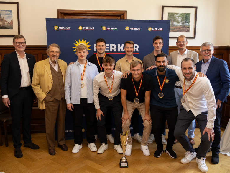 Pressefoto Merkur Group_BSG Merkur Gauselmann Fußball (2)