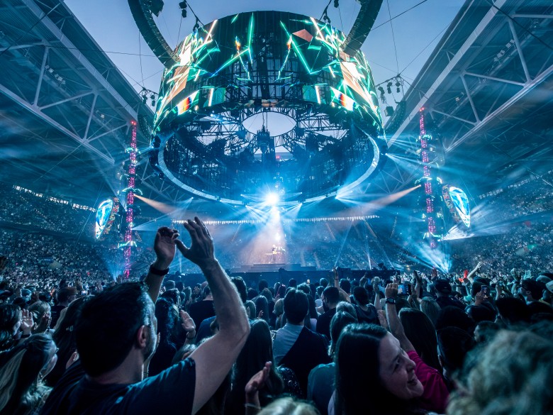 2025-09-29 Ed_Sheeran_Bühne
