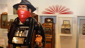 04_Einarmiger Bandit_