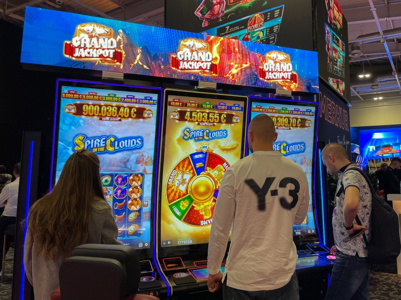 Press Image Merkur Gaming_Spire in the Clouds_BEGE 2025