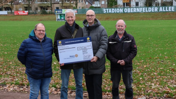 1.971 Euro für die Lübbecker Berglöwen