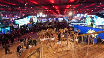 (8) ICE 2026_Merkur Group_Cheerleader