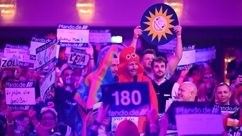 Pressefoto Merkur Group_Promi Darts WM 2026_3