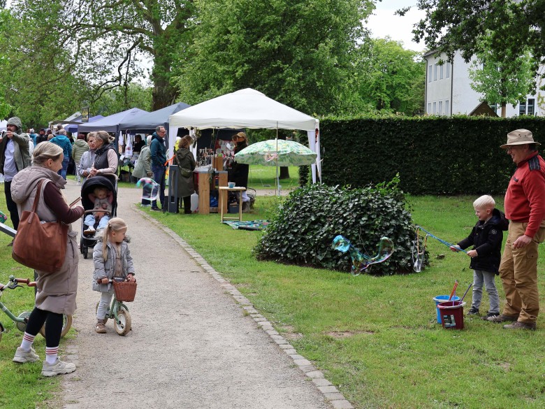 04_Besucher