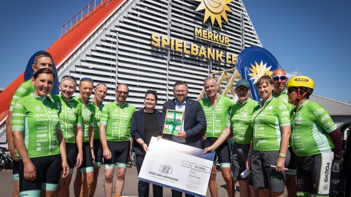 10.000 Euro für die „Tour der Hoffnung“