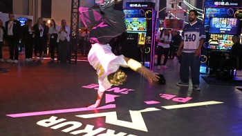07_Breakdancerjpg