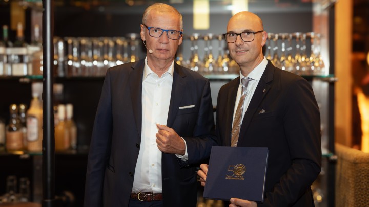 50 Jahre Spielbanken in NRW: Jubiläumsbuch feiert Premiere mit Stargast Günther Jauch